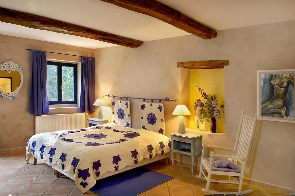 Maison D'Hotes Les Fougeres Mirmande Guest house